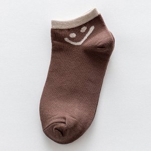 Женские короткие носки с принтом "Смайл", цвет кофейный
