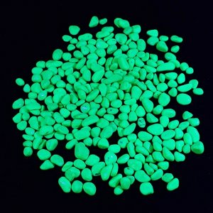 Галька декоративная, флуоресцентная, зеленая, 800 г , фр 8-12 мм