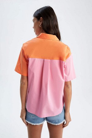 Рубашка свободного кроя с воротником из поплина и короткими рукавами