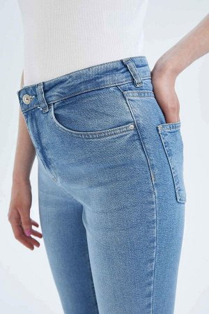 Джинсовые брюки Slim Fit с высокой талией