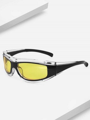 Спортивные солнцезащитные очки с тонированными линзами
