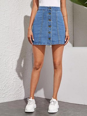 Расклешенная джинсовая юбка с пуговицами