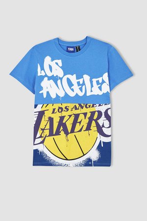 Футболка Defacto Fit NBA Los Angeles Lakers Licensed Regular Fit с круглым вырезом и короткими рукавами для мальчиков Футболка с коротким рукавом с рисунком