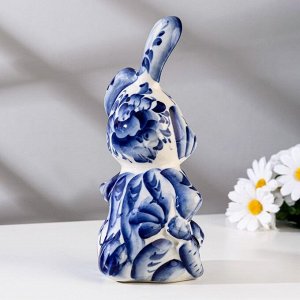 Сувенир "Кролик Пушок с лапкой", высота 21 см, гжель