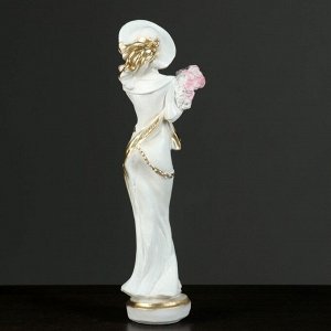 Фигура "Девушка в шляпе" малая белая/золото 10х13х38см