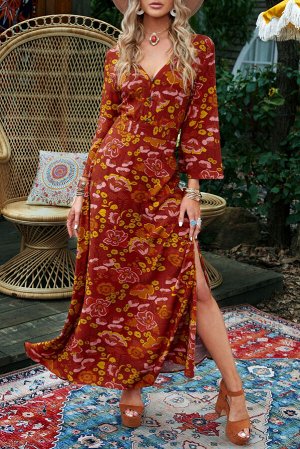 Красное обтягивающее платье с разрезом на юбке и винтажным цветочным принтом в стиле бохо