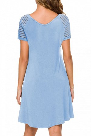Голубое платье-футболка с прозрачными полосатыми рукавами
