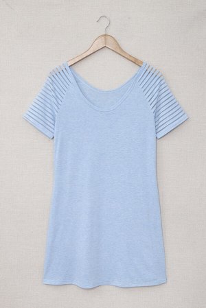 Голубое платье-футболка с прозрачными полосатыми рукавами