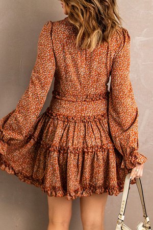 Оранжевое многоярусное мини-платье с V-образным вырезом и оборками с цветочным принтом