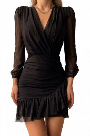 Черное обтягивающее платье с запахом и прозрачными рукавами