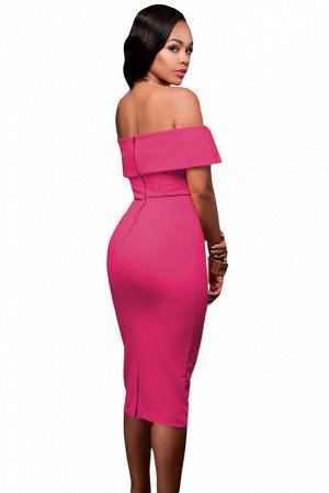 Розовое обтягивающее платье с открытыми плечами и глубоким V-образным вырезом