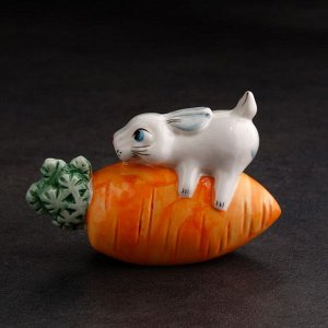 Сувенир - качалка "Кролик. Мечты сбываются", авторская роспись, фарфор