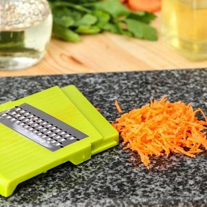 Овощерезка - шинковка со сменными насадками и контейнером Доляна Fresh Cook,, 6 насадок, 14x12.5x38.1 см, белая, зелёная