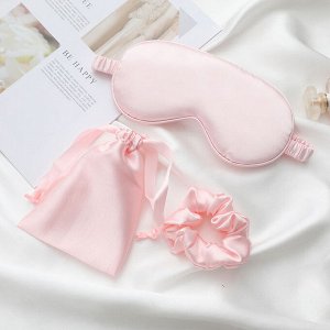 Набор из 3 предметов: маска для сна, резинка для волос  и мешочек. Цвет светло-розовый