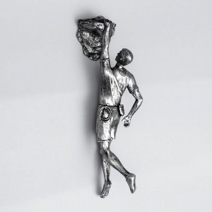 Сувенир полистоун "Скалолаз - зацеп одной рукой" чернённое серебро 31х9 см