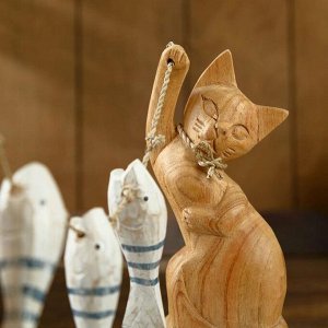 Сувенир из дерева "Кошки с рыбками" 30х10х20 см
