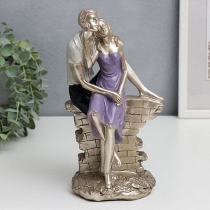 Фигурка полистоун «Романтичная пара на кирпичной изгороди», 23.5x14.5x8 см