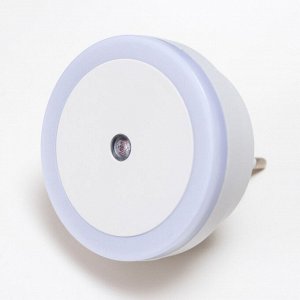 Ночник "Круг" LED реагирует на темноту, белый 6,5х6,5х5 см RISALUX
