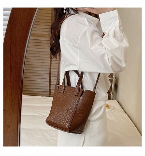 Компактная сумка-несессер с принтом крокодиловой кожи, цвет коричневый
