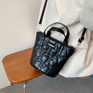 Трапецевидная стеганая сумка-несессер с высокой ручкой, цвет черный