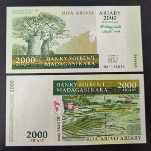 Мадагаскар 2000 арирари 2012 юбилейная UNC