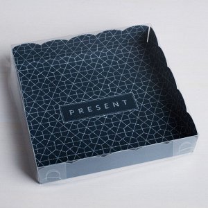 Коробка для кондитерских изделий с PVC-крышкой «Present», 15 ? 15 ? 3 см