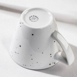 Чашка фарфоровая кофейная DOTS white, 210 мл