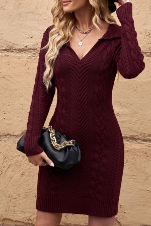 Бордовое обтягивающее платье-свитер крупной вязки с V-образным вырезом с отложным воротником