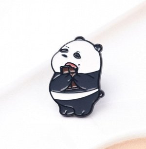 Металлический значок "Панда и шоколадка"