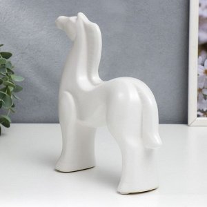 Сувенир керамика "Белый конь" матовый 21х5,5х20 см