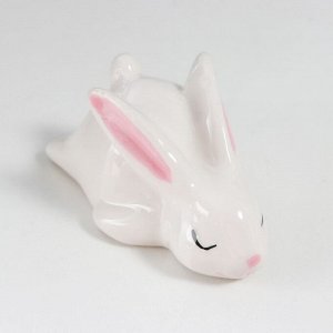 Сувенир керамика "Спящий зайчонок с розовыми ушками" 8х5х4,5 см