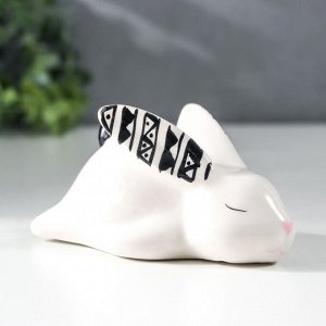 Сувенир керамика "Спящий зайчонок с чёрными ушками" 8х5х4,5 см