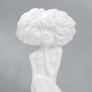 СИМА-ЛЕНД Сувенир полистоун &quot;Скульптура девушки с пышными волосами&quot; бело-чёрный 36х20х13,5 см