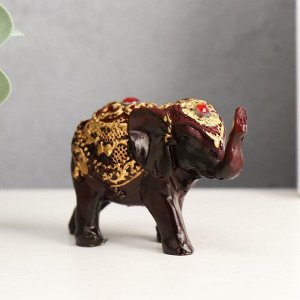 Сувенир полистоун "Слонёнок в золотой попоне с красным камнем" 7,5x3x5 см