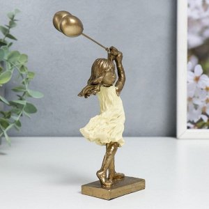 Сувенир полистоун "Малышка с воздушными шариками, жёлтое платье" 17х5х9 см