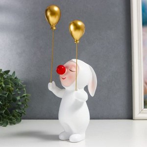 Сувенир полистоун "Клоун-малыш с двумя золотыми шариками" 27,5х8х11 см