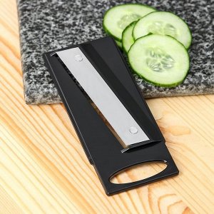 Тёрка - слайсер с контейнером Magistro Vegan pro, 5 насадок, 31.8x13.7x9 см, чёрно-белая