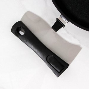 Сковорода Titanium pro, d=24 см, съёмная ручка, стеклянная крышка, антипригарное покрытие, цвет чёрный