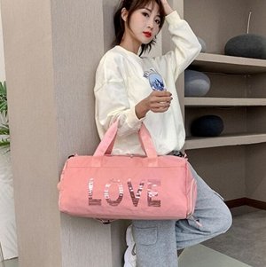 Спортивная сумка, надпись "LOVE", цвет розовый