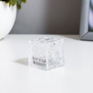 Фигурка светящаяся RISALUX «Льдинка» LED-ночник водный, от батареек 3xAG3, 2.6x2.6x2.7 см, МИКС