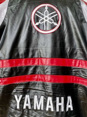 Куртка Yamaha – мощный мото-тренд для тех, кто любит скорость, дорогу и крутые шмотки №508