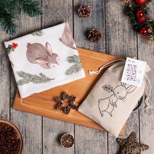 Набор в мешочке Christmas bunnies: полотенце 40х73 см, формочки для запекания - 3 шт.