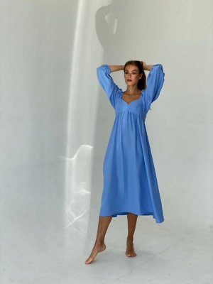 Платье-миди с пышными рукавами голубое