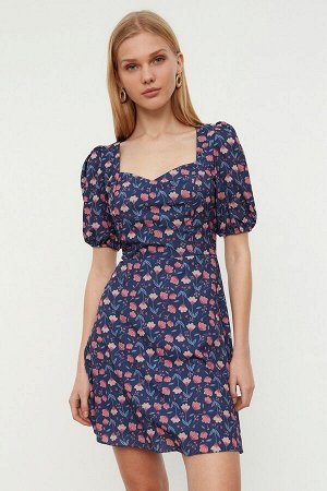 Платье %100 Polyester,