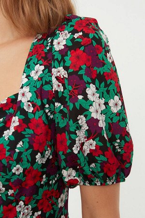 Платье %100 Polyester,