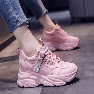 Женские кроссовки со вставками из сетки, цвет светло-розовый