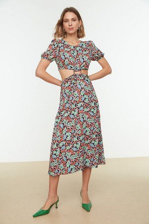 Платье %100 Polyester,