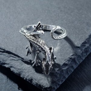 Кольцо "Перстень" хамелеон, цвет чернёное серебро, безразмерное