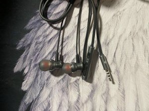 Проводные наушники Mark R15 Rock Sport 3.5mm 1.1 м, черный Контроллер с микрофоном