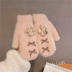 Женские зимние варежки